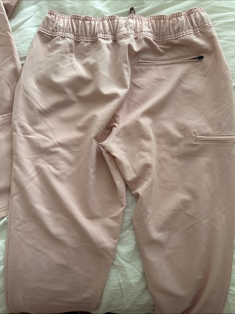 Jaunuu Pink Scrub Set - Size Small petite NWOT - Picture 3 of 8